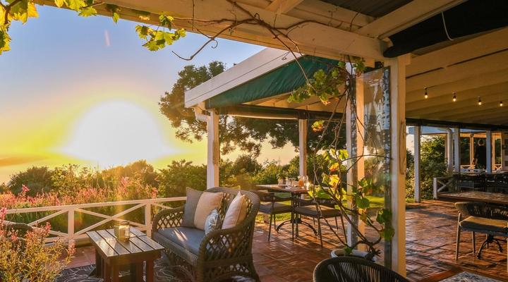 Hilltop Country Lodge