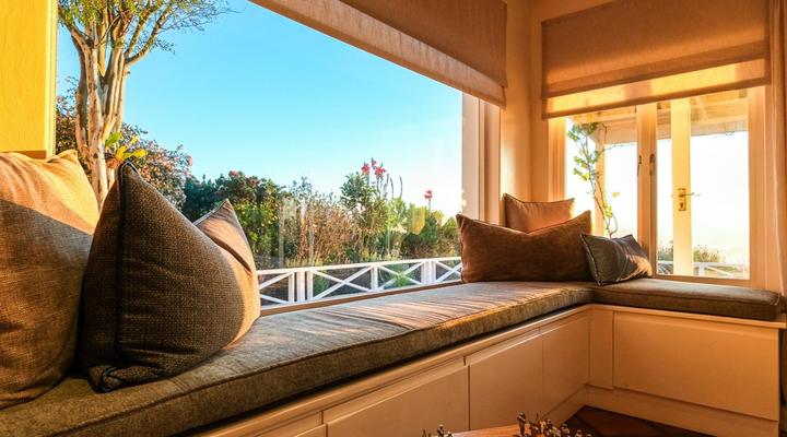 Hilltop Country Lodge