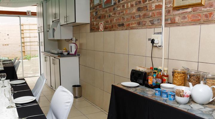 Rainbow Guest House & Tours