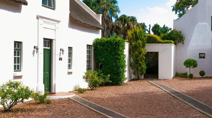 Rothman Manor De Luxe Guest Retreat