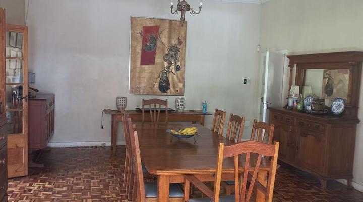 Fairview Farm House & outside Cottage