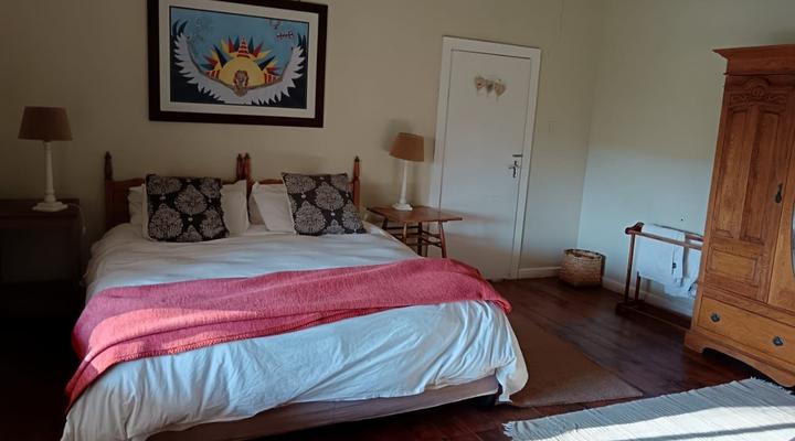 Fairview Farm House & outside Cottage