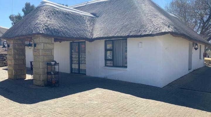 Loch Athlone Overnight Accommodation