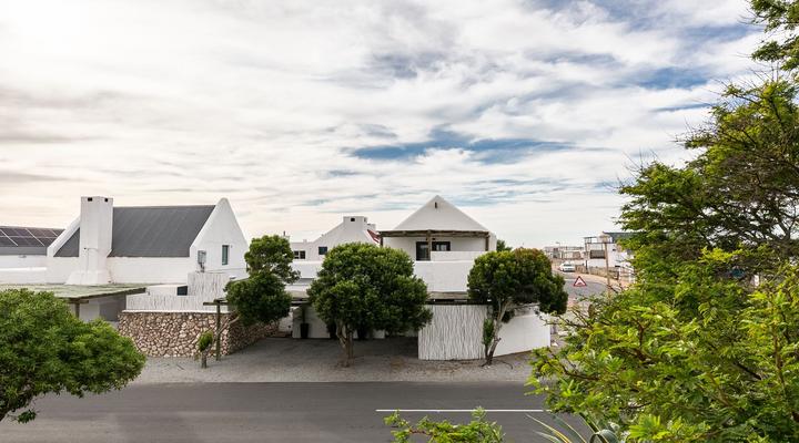 Penthouse 2 Bedroom Apartment