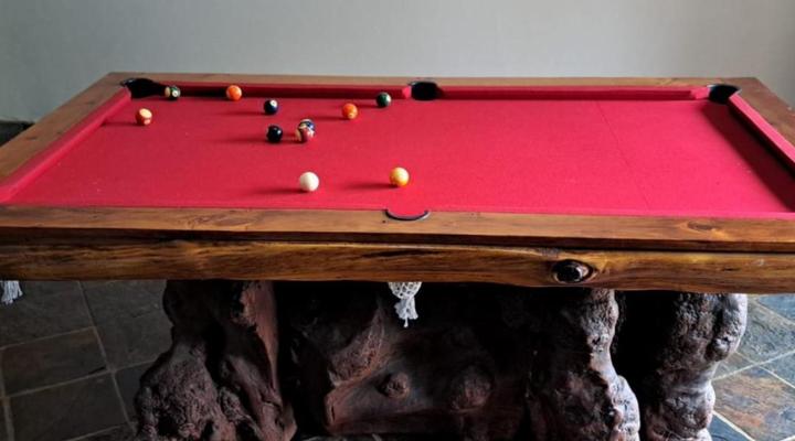 Rocking Giraffe Bush Lodge