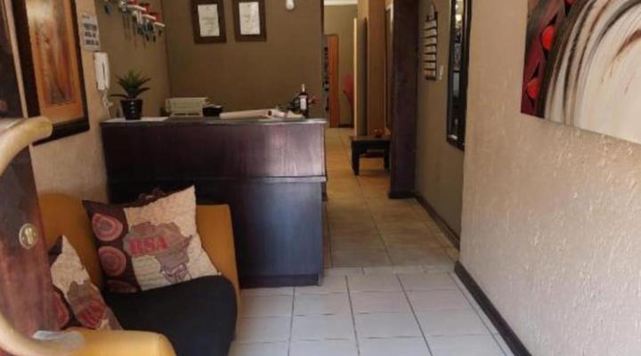 Ikhutse Manor Guest House