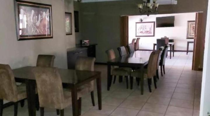 Ikhutse Manor Guest House