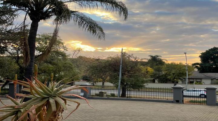 12 on York Guesthouse