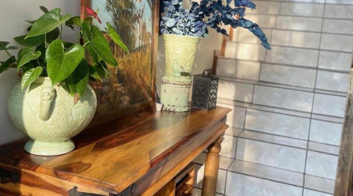 12 on York Guesthouse