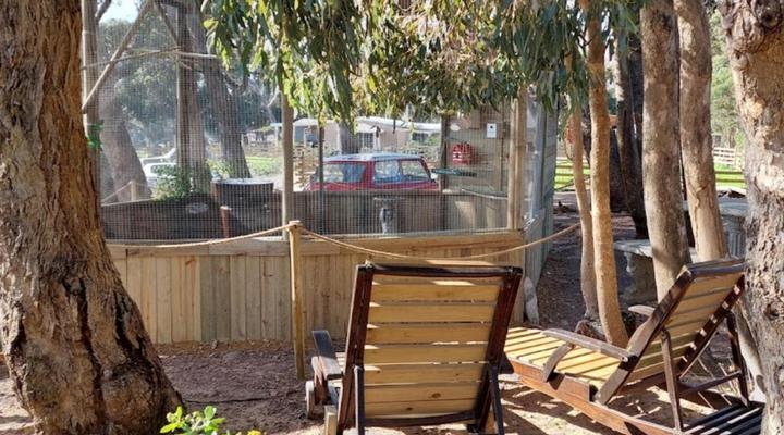 11 Mountain Stream Hot Tub Accommodation