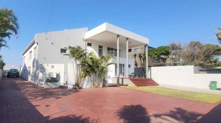 La Lucia Beach Villas - 3 The Promenade