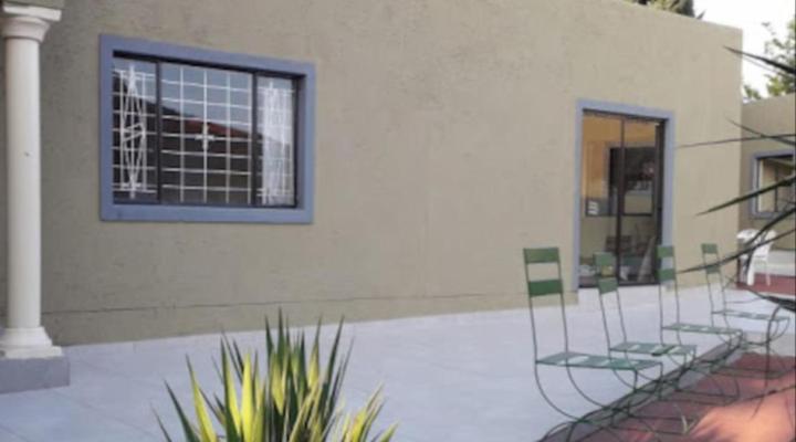 Zwelibanzi Guesthouse and Wellness Center