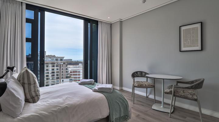 Sixteen on Bree 1425 by CTHA