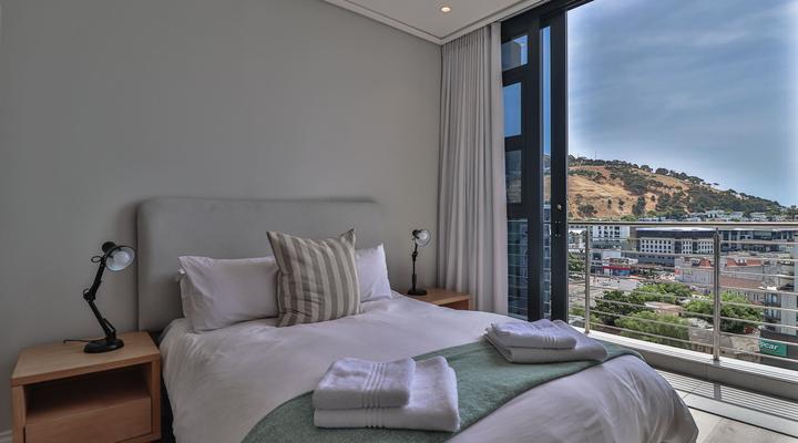 Sixteen on Bree 1425 by CTHA