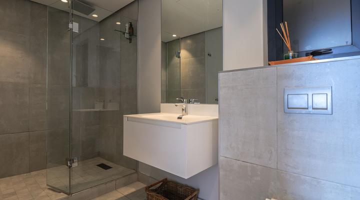 Sixteen on Bree 1425 by CTHA