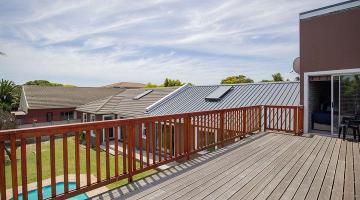 Fairview Crescent 3 by CTHA