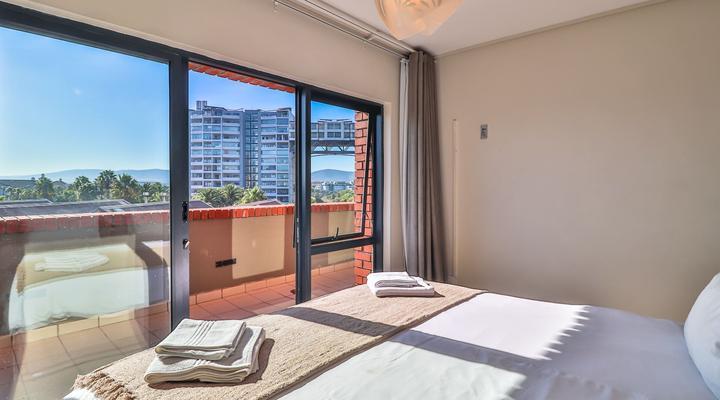 Manhattan Towers 506 by CTHA