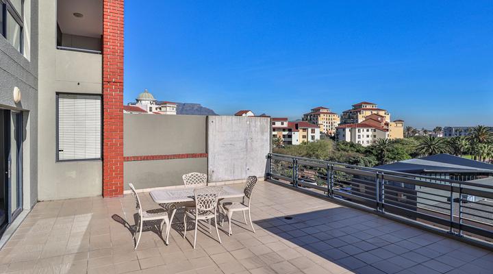 Manhattan Towers 506 by CTHA