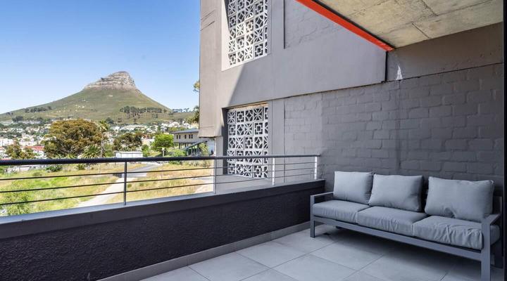 Forty on L 607 by CTHA