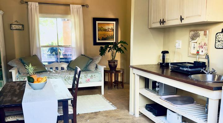 Simunye Cottage on Fields of Gold Farm