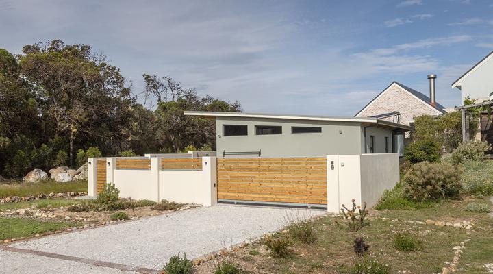 Mountain and Sea House and Cottage
