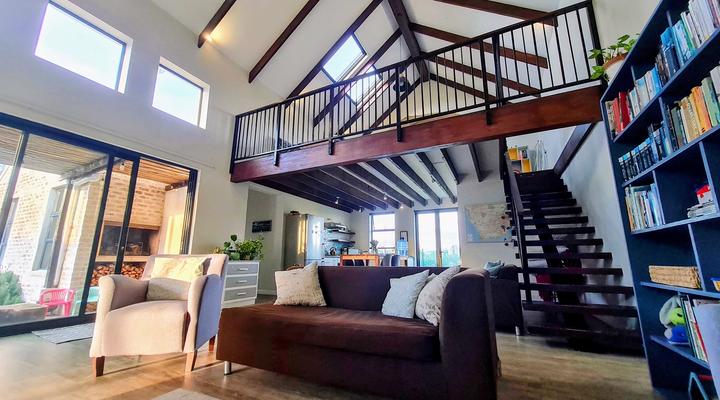 Mountain and Sea House and Cottage