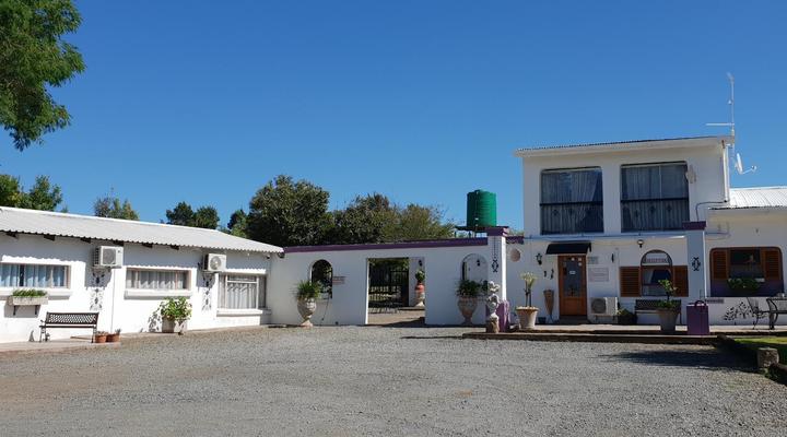 At The Nest B&B Lodge