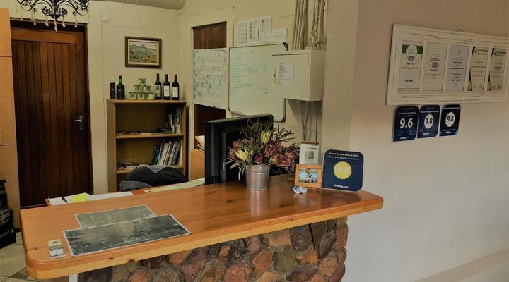 Oaksrest Vineyards Guest Farm