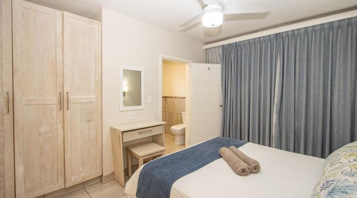 Banana Beach Club D6