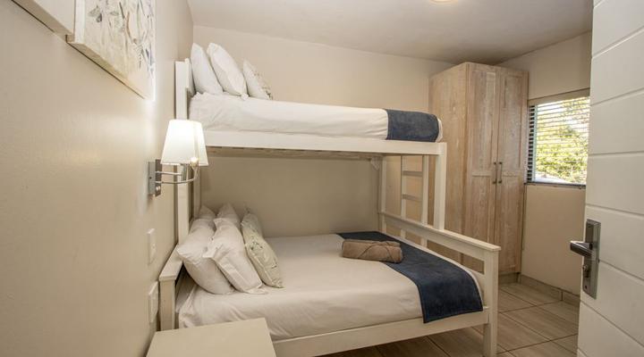 Banana Beach Club D6