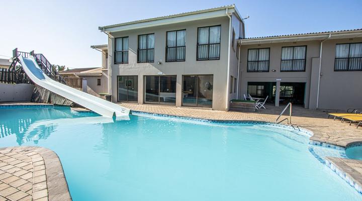 Banana Beach Club D6