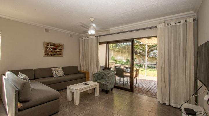 Banana Beach Club A5