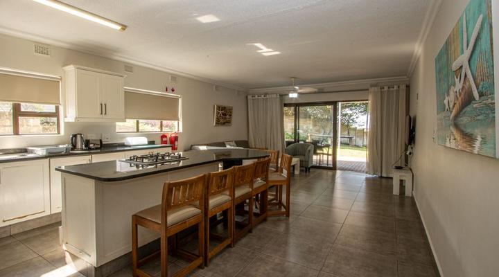 Banana Beach Club A5