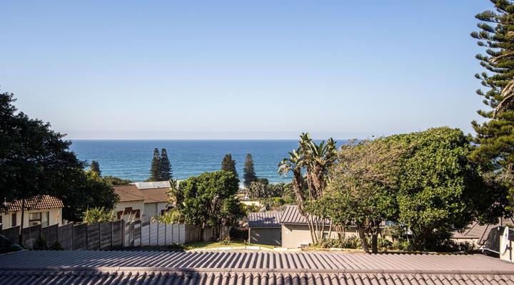 Banana Beach Club D11