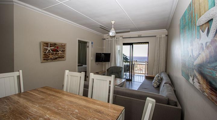 Banana Beach Club D11