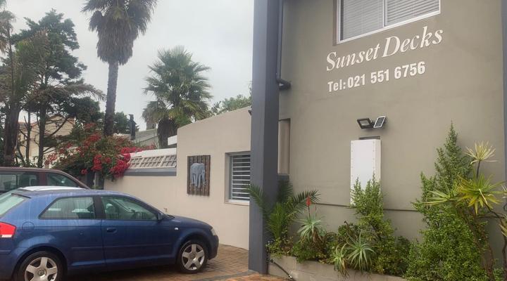 Sunset Decks Guest House