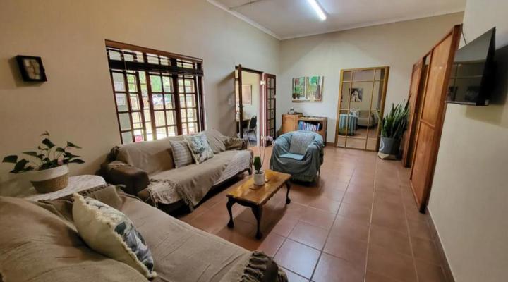 Home On A Hill Accommodation