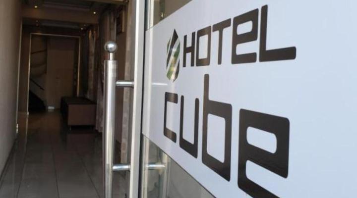 Hotel Cube
