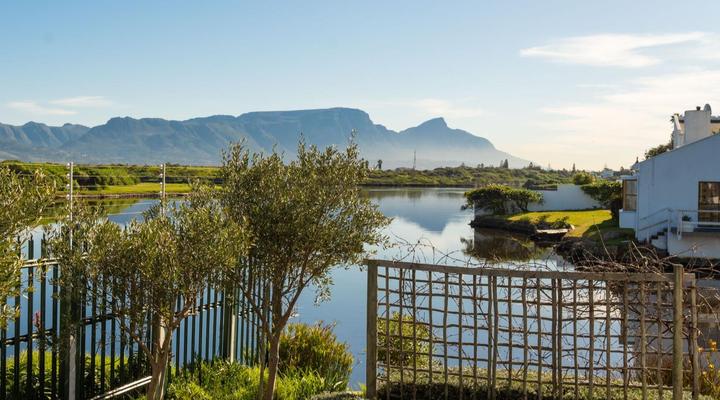 Vlei Cove Guest House