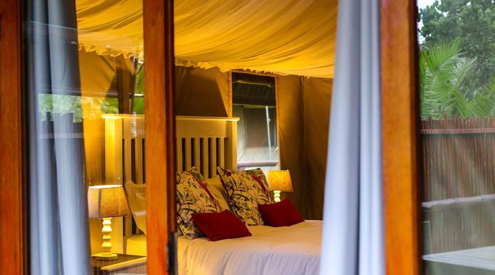 Kingfisher Lakeside Retreat