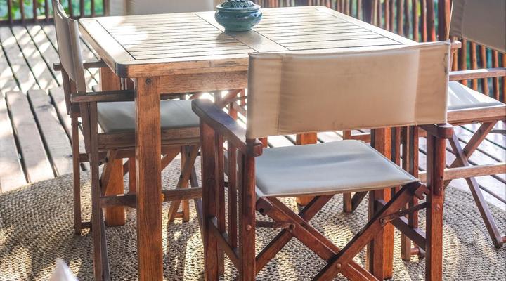 Kingfisher Lakeside Retreat