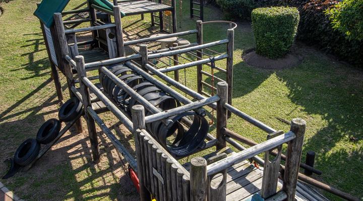 Banana Beach Club B5