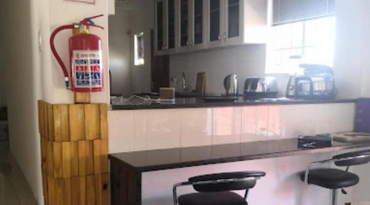 Leone Paris Homestay