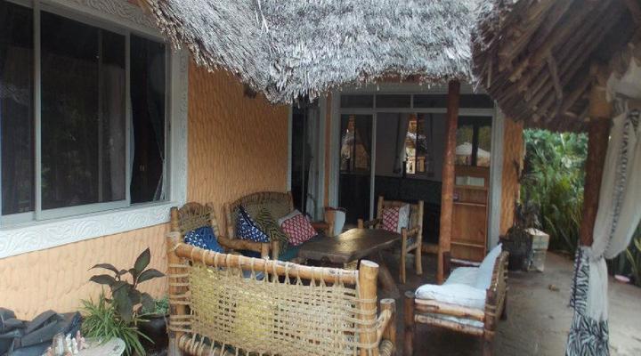 South Coast Backpackers