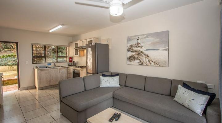 Banana Beach Club E2