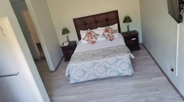 Brondesbury Park Hotel Nyanga