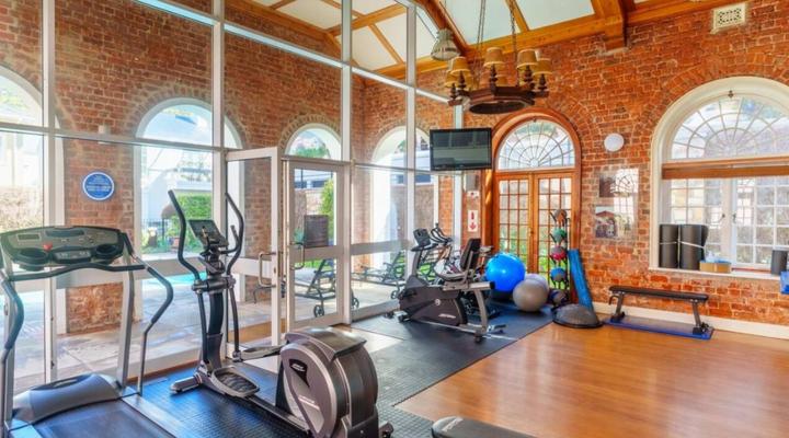 Majestic Village Apartments