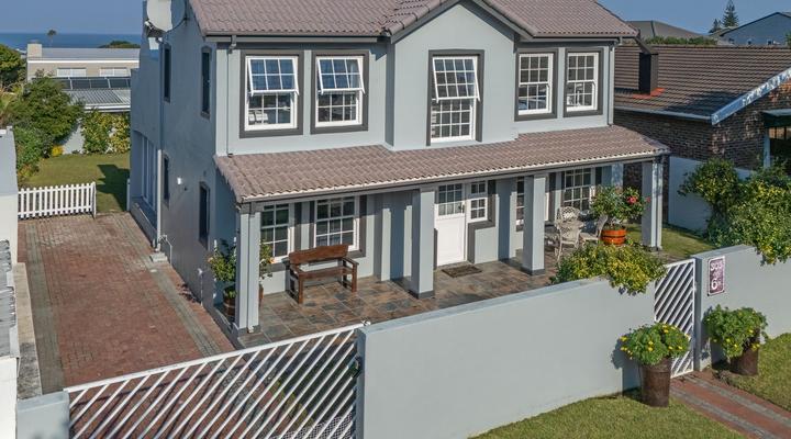 Mountain View by Top Destinations Rentals