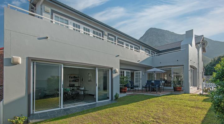 Mountain View by Top Destinations Rentals