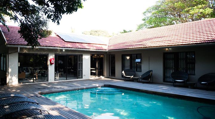 Tropical Beach Boutique Bed & Breakfast